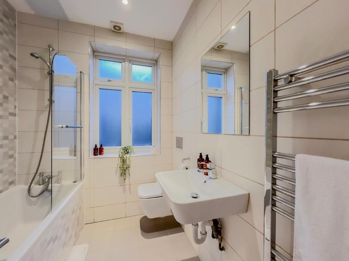 Prime Location Camden Luxury Apt Sleeps 6 Londra Exterior foto