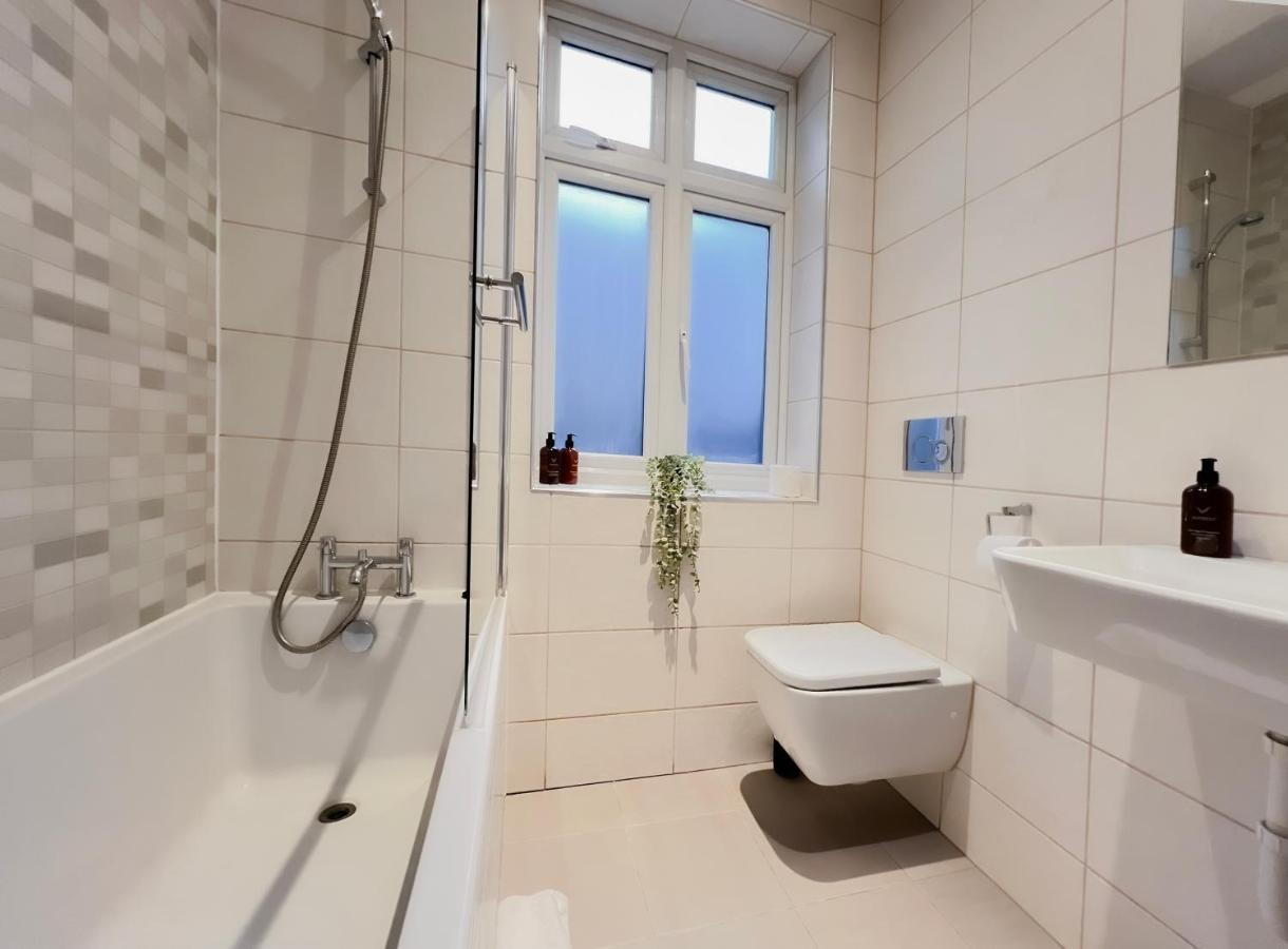 Prime Location Camden Luxury Apt Sleeps 6 Londra Exterior foto
